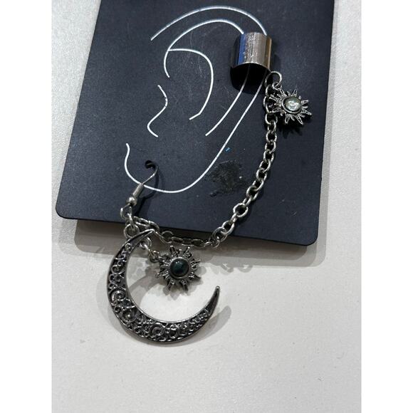 BodyRage Ear Cuff with Moon NWT - Picture 4 of 4